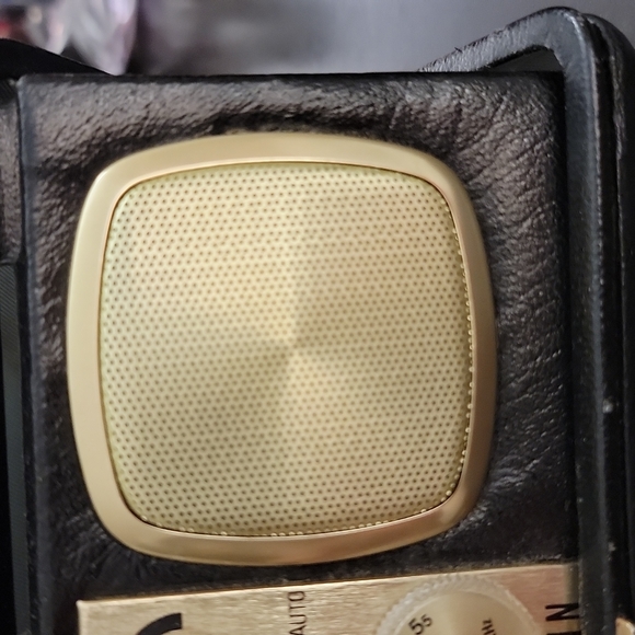 ELGIN VINTAGE  travel Clock / Radio / Alarm Genuine Leather black case - Picture 5 of 16